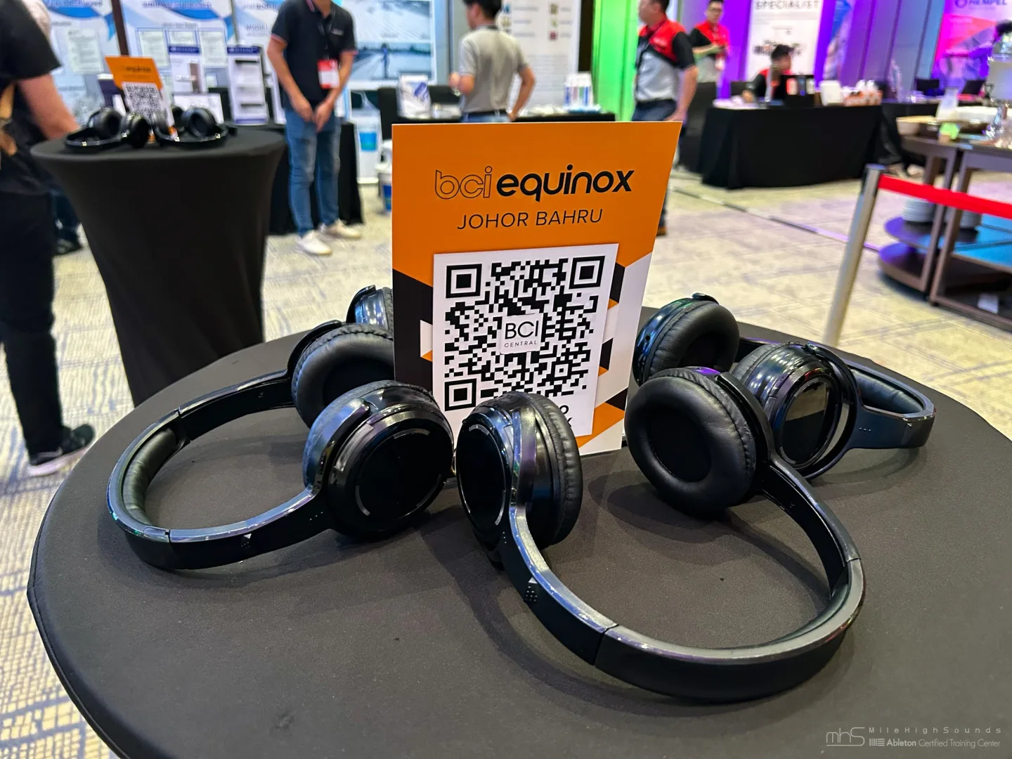 Wireless headphones ready at the Johor conference