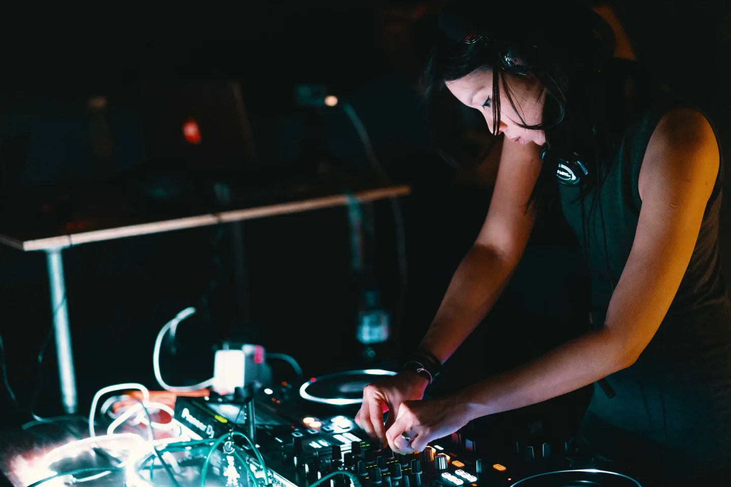 A DJ performing at the Silent Discotek setup at RIUH