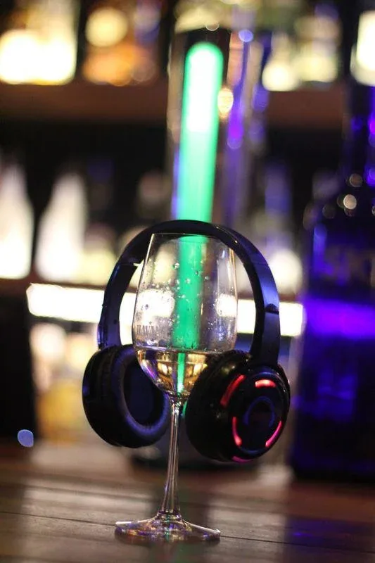 Wireless headphones ready for the Havana demonstration